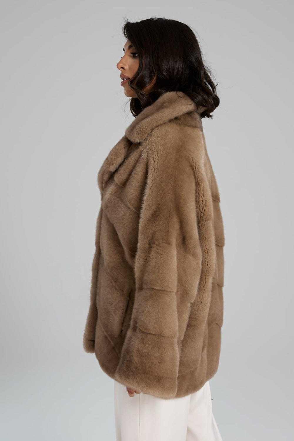 Louise Cappotto in Visone
