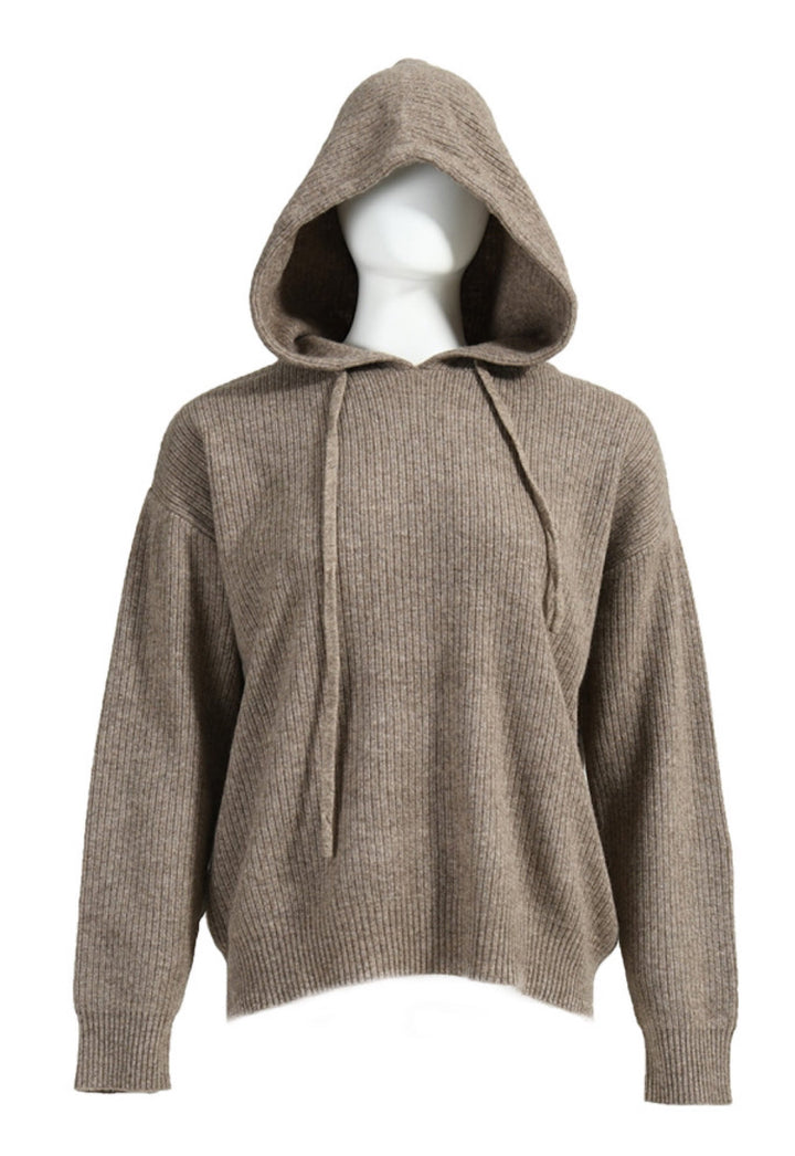 Chai Cashmere Tracksuit with fox fur super soft cashmere hoodie for women, luxurious and comfortable, perfect for a chic silhouette.