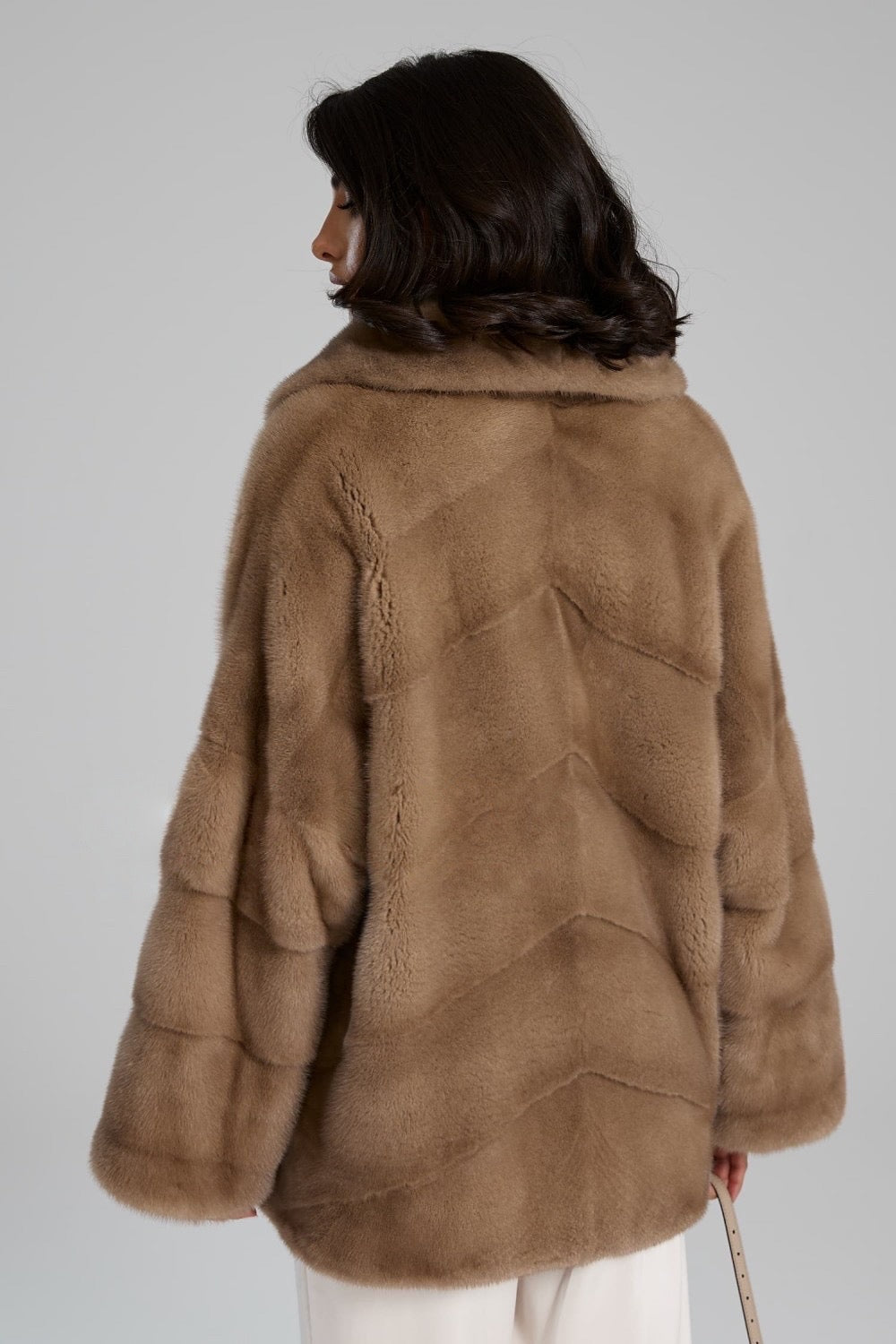 Louise Cappotto in Visone