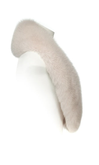 A light pink fox fur collar. 