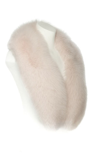 A light pink fox fur collar. 